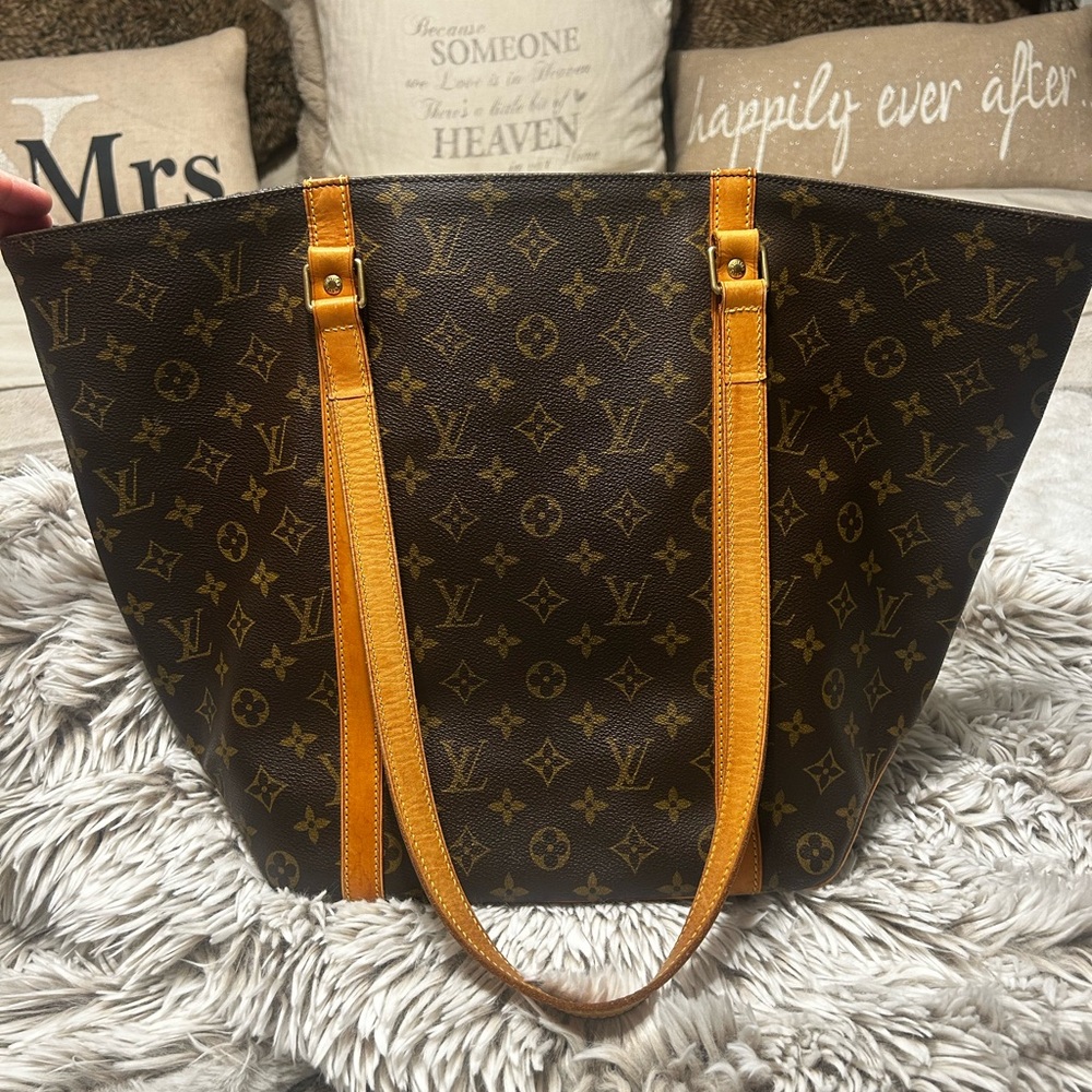 Large Louis Vuitton Shopper tote.